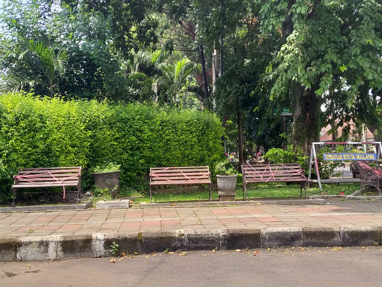 Imbas Dipakai Mesum, DLH Kota Malang Akan Bongkar Kursi Taman Ijen