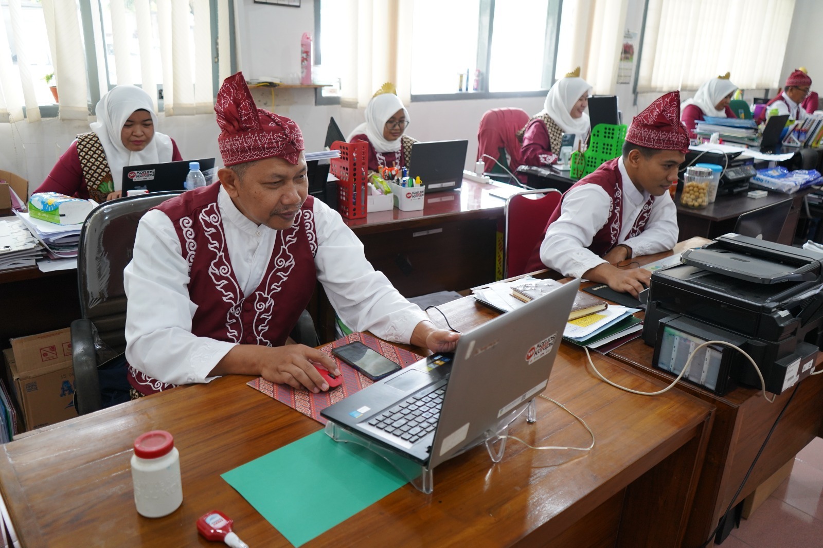 Mulai Maret 2023, ASN dan PPPK Pemkab Kediri Wajib Kenakan Pakaian Khas