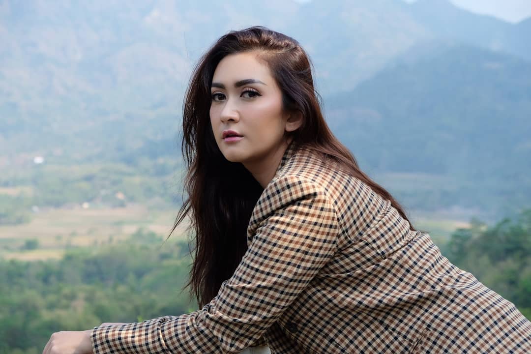 Deretan Bacaleg Artis dan Pesohor Terpopuler, Punya Jutaan Followers di Media Sosial