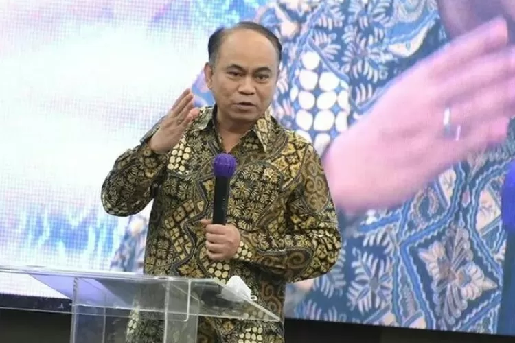Nasib Proyek BTS, Menkominfo Datangi Kejaksaan Agung Hari Ini
