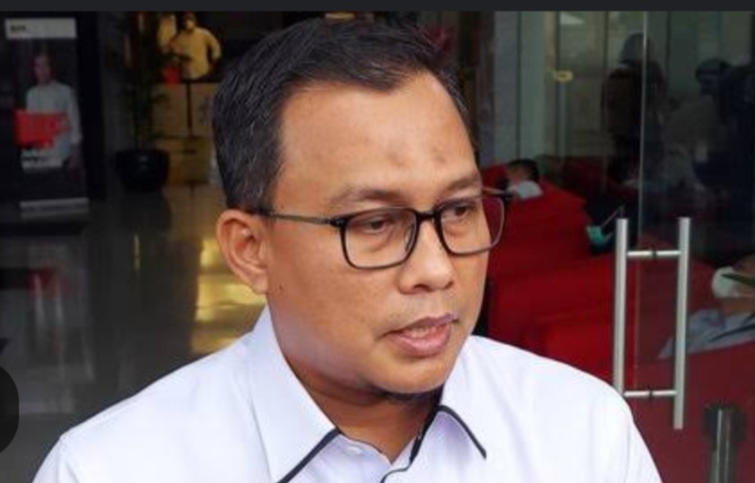 KPK Sita Mobil-Mobil Mewah Eks Sekretaris MA, Tak Terdaftar di LHKPN