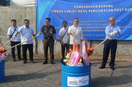 Barang Impor Ilegal Senilai Rp 12 M Dari Korsel Dimusnahkan