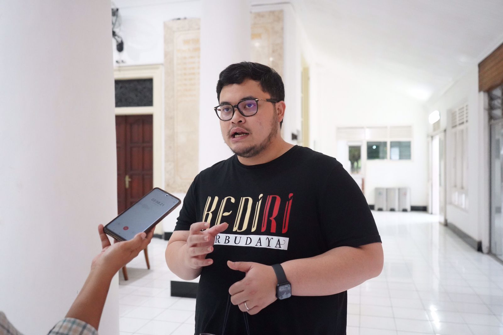 Mas Dhito Ajak Masyarakat Berantas Pungli, Kali Ini di Dunia Pendidikan