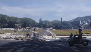 Proyek Alun-Alun Tugu dan Monumen TGP Dirusak Orang