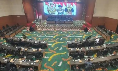 Paripurna Istimewa Sepi Anggota Dewan
