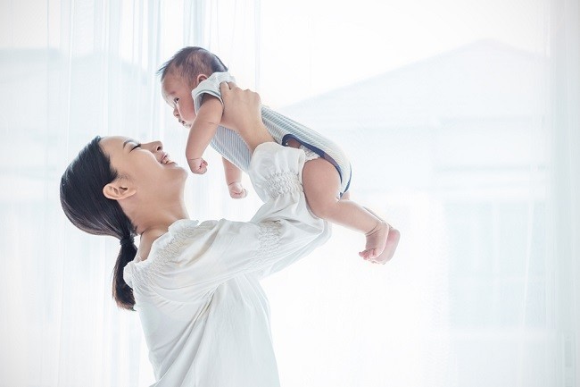 Jangan Guncang atau Ayunkan Bayi, Akibatnya Bisa Fatal