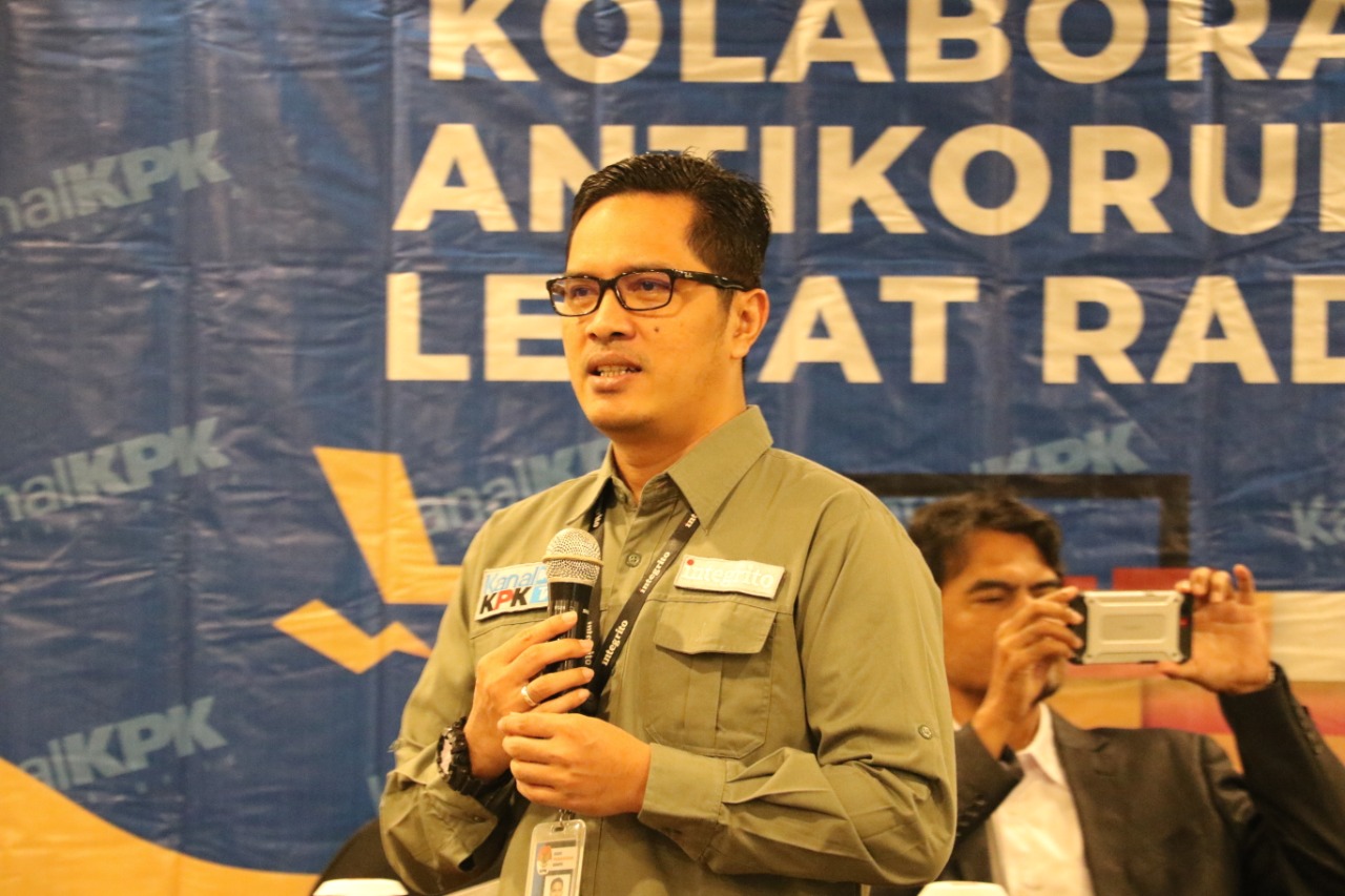 Tak Terima Surat Panggilan, Febri Diansyah Janji Tetap Datangi KPK