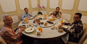 Mesranya Makan Siang Bareng Jokowi, Prabowo, Anies, dan Ganjar Pakai Soto Lamongan