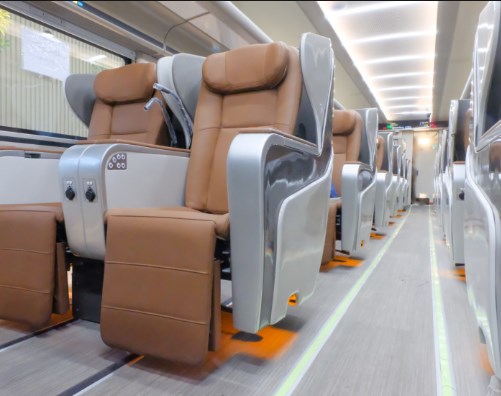 KA Argo Lawu Gunakan Kereta New Generation