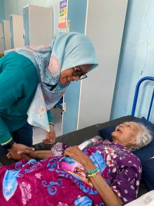 Hari Ibu: PIKK PLN UP3 Malang Berbagi, Para Lansia Tersenyum