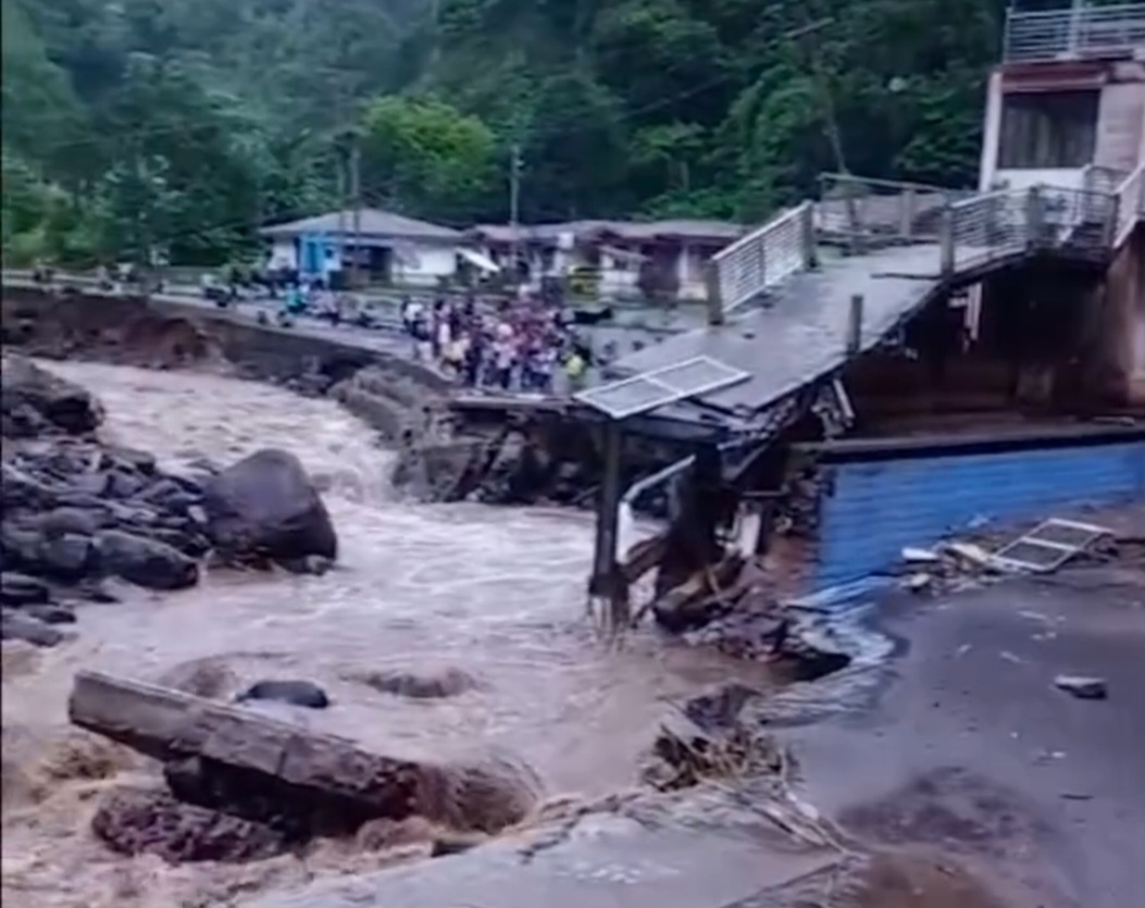 Dampak Banjir Bandang Sumatera Barat: 50 Meninggal, 27 Hilang, 37 Luka, 3.396 Mengungsi