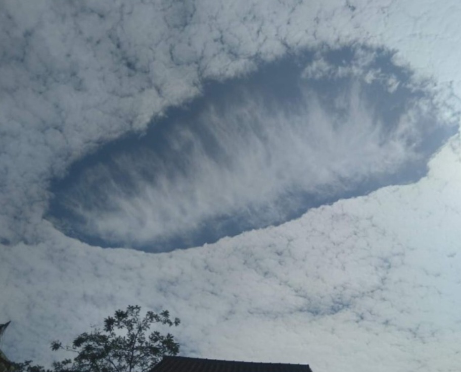 Awan Berlubang Terjadi di Jember, BMKG Beri Penjelasan Begini