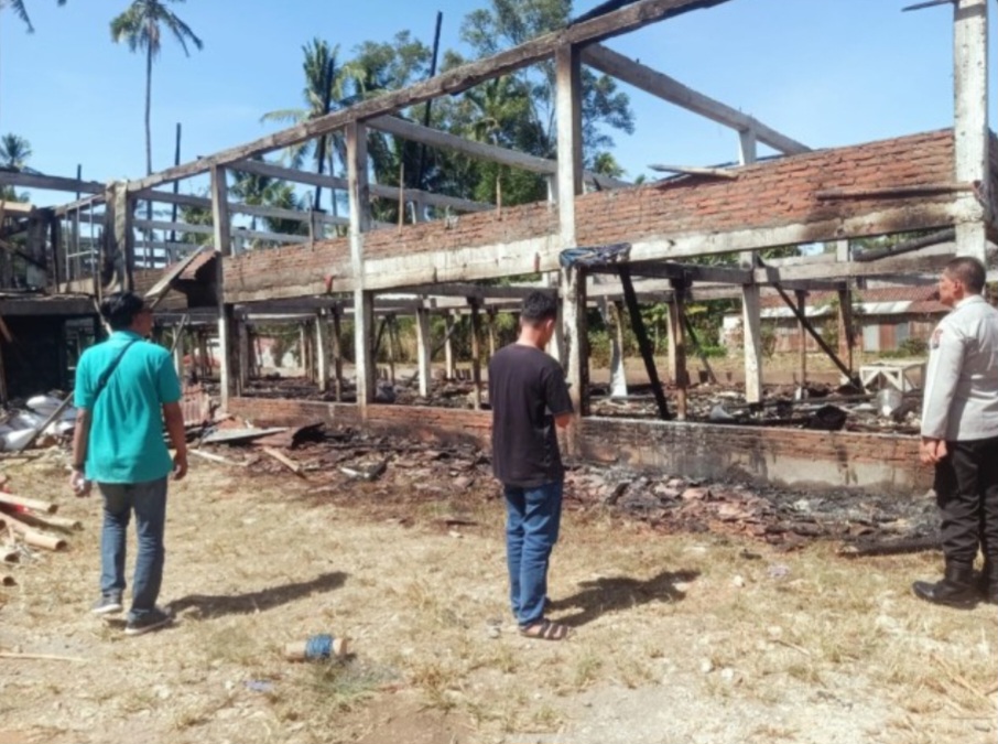 Puluhan Ribu Ayam Terpanggang dalam Kebakaran di Gedangan Malang