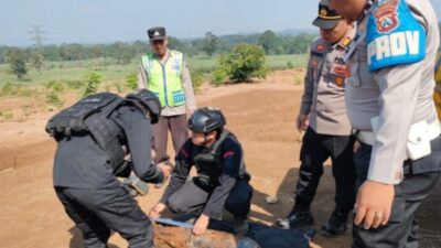 Ditemukan di Sungai, Bom Bekas Perang Diledakkan