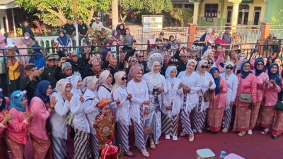 Senggreng Festival Carnaval: Ajang Adu Kreatif Warga Meriahkan HUT RI ke-79