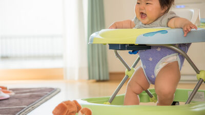 Baby Walker: Alat Bantu atau Ancaman bagi Bayi?