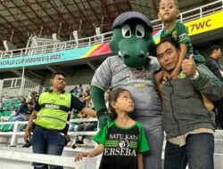 Fanatisme Tak Berbatas: Bonek Ini Sematkan “Green Force” di Nama Keempat Anaknya