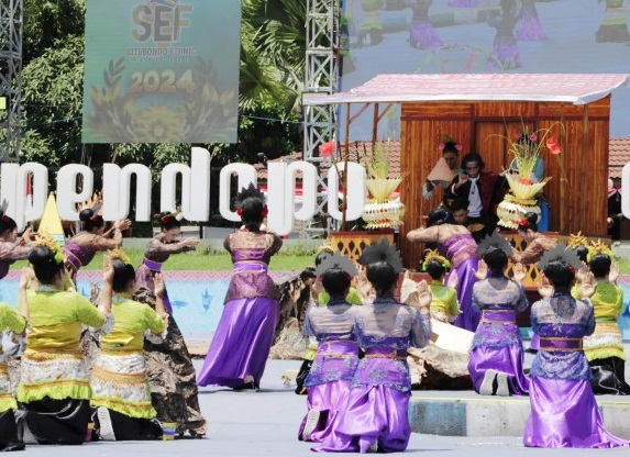 3000 Penari dan Wali Band Meriahkan Situbondo Ethnic Festival 2024