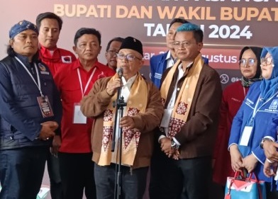 Berkas Dua Bapaslon Dikembalikan, KPU Blitar Beri Waktu Perbaikan