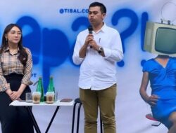 Janjikan Pendidikan Gratis Hingga Sarjana, Ibin-Elim Gaet Suara Milenial di Blitar