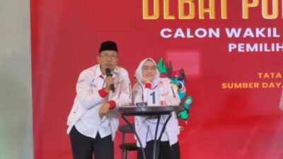 Debat Pilkada Bojonegoro Bubar gegara Salah Satu Paslon Maju Bersama