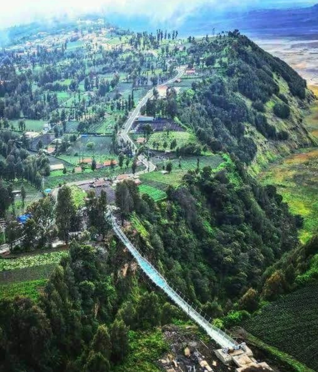 Sudah Dibuka, Tidak Semua Orang Boleh Lewat Jembatan Kaca Bromo