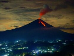 Gunung Semeru Erupsi 14 Kali, Status Waspada Tetap Diberlakukan