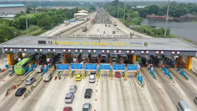 Lonjakan Lalu Lintas Tol Trans Jawa Saat Nataru: GT Kejapanan Utama Jadi Titik Terpadat