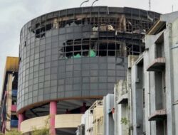 Tepat di Jantung Kebakaran: Musala Glodok Plaza Selamat dari Amukan Api