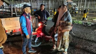 DLH Kota Malang Temui dan Edukasi Warga Buang Sampah Sembarangan