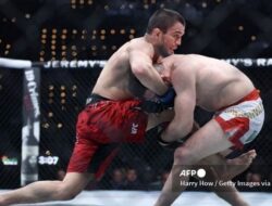 Si Mesin Merab Dvalishvili Coreng Rekor Tak Terkalahkan Umar Nurmagomedov di UFC 311