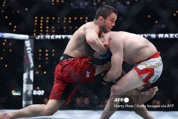 Si Mesin Merab Dvalishvili Coreng Rekor Tak Terkalahkan Umar Nurmagomedov di UFC 311