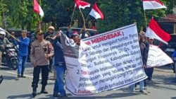 Demo Kejari, Warga Sidoarjo Tuntut Usut Pungli PTSL dan Penyalahgunaan Dana Ketahanan Pangan