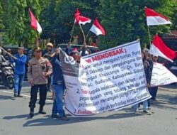 Demo Kejari, Warga Sidoarjo Tuntut Usut Pungli PTSL dan Penyalahgunaan Dana Ketahanan Pangan