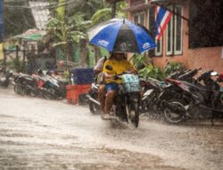 Hari Ini Hujan Ringan hingga Berat Diprediksi Mengguyur Sebagian Besar Wilayah Jatim