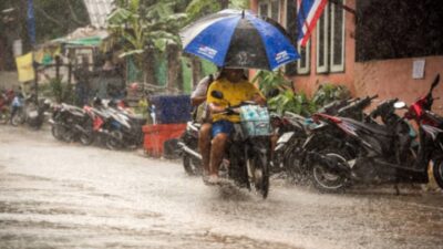 Hari Ini Hujan Ringan hingga Berat Diprediksi Mengguyur Sebagian Besar Wilayah Jatim