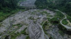 Terkubur Longsoran Tebing, Dua Penambang Pasir Belum Ditemukan