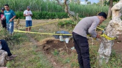 Warga Malang Heboh Temukan Bungkusan Kain Kafan, Ternyata Isinya …