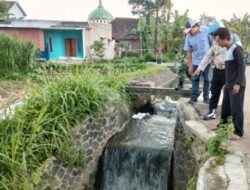 Warga Jabung Digegerkan Penemuan Jasad Bayi Laki-Laki di Saluran Irigasi