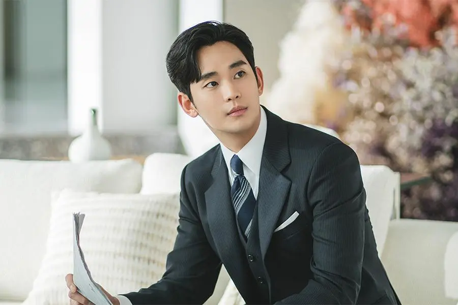 Skandal Kim Soo Hyun: Dituduh Terlibat dalam Kehidupan dan Kematian Tragis Kim Sae Ron