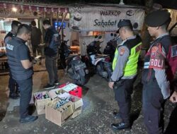 Polres Malang Gencarkan Patroli Malam Ramadan, Sita Puluhan Botol Miras