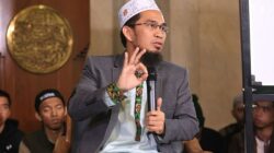 UAH: Makmum Masbuq Tak Perlu Baca Al-Fatihah Jika Imam Salat Terlalu Cepat Saat Tarawih