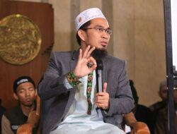 UAH: Makmum Masbuq Tak Perlu Baca Al-Fatihah Jika Imam Salat Terlalu Cepat Saat Tarawih