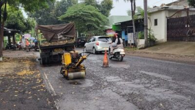 Jelang Mudik Lebaran, Kementerian PUPR Tuntaskan Perbaikan Ribuan Titik Jalan Berlubang di Jatim