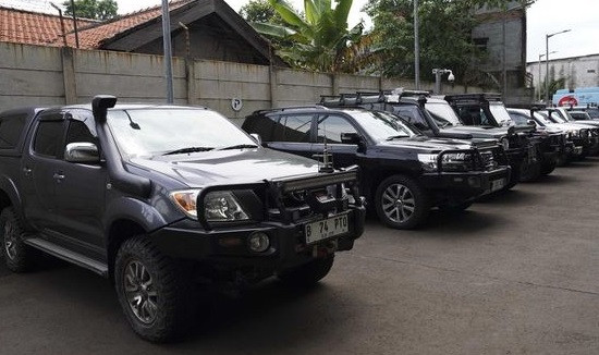 Dari Arena Politik ke Garasi Mewah: Profil Mobil-Mobil Sitaan KPK dari Rumah Japto Soerjosoemarno