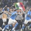 Napoli Juara Serie A, Stadion Diego Maradona Berpesta