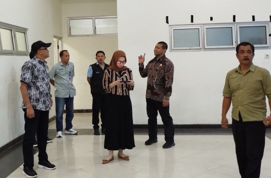 Detik-detik Menuju Porprov: Sorotan DPRD pada GOR Ken Arok yang Retak dan Bocor