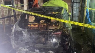 Toyota Yaris Ratusan Juta Hangus di Singosari: Polisi Selidiki Potongan Kabel Pemicu Korsleting