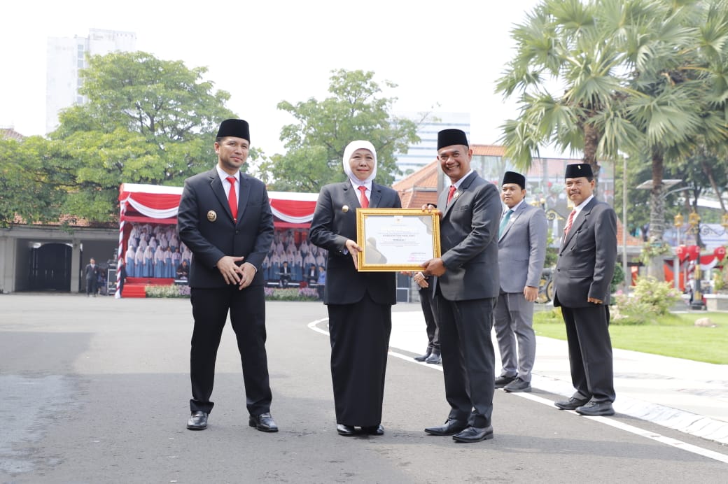Bukti Kinerja Top, Sekretariat DPRD Kabupaten Malang Raih Penghargaan Terbaik JDIH Award Jatim 2025