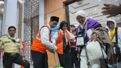 Embarkasi Surabaya Terbangkan Kloter Terakhir ke Tanah Suci